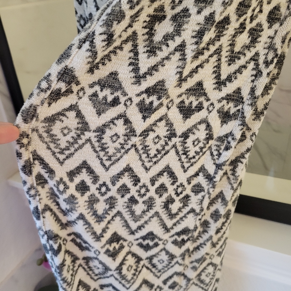 Cardigan - Picture 3 of 5